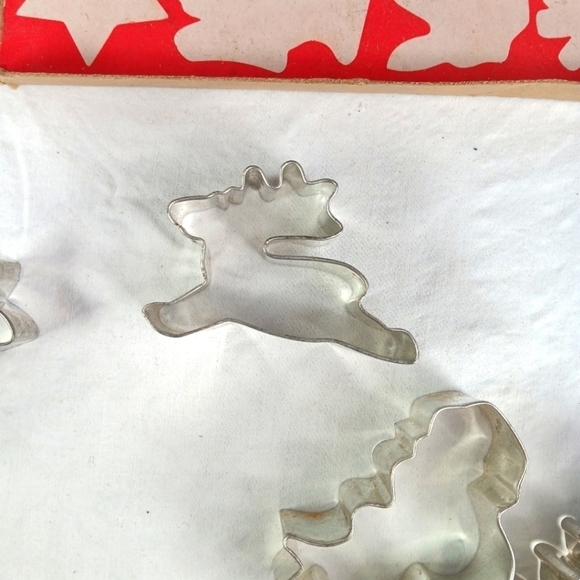 Vintage Metal Cookie Cutters Box Set Lot Christmas Party Occasions 1940s Retro - Picture 9 of 15